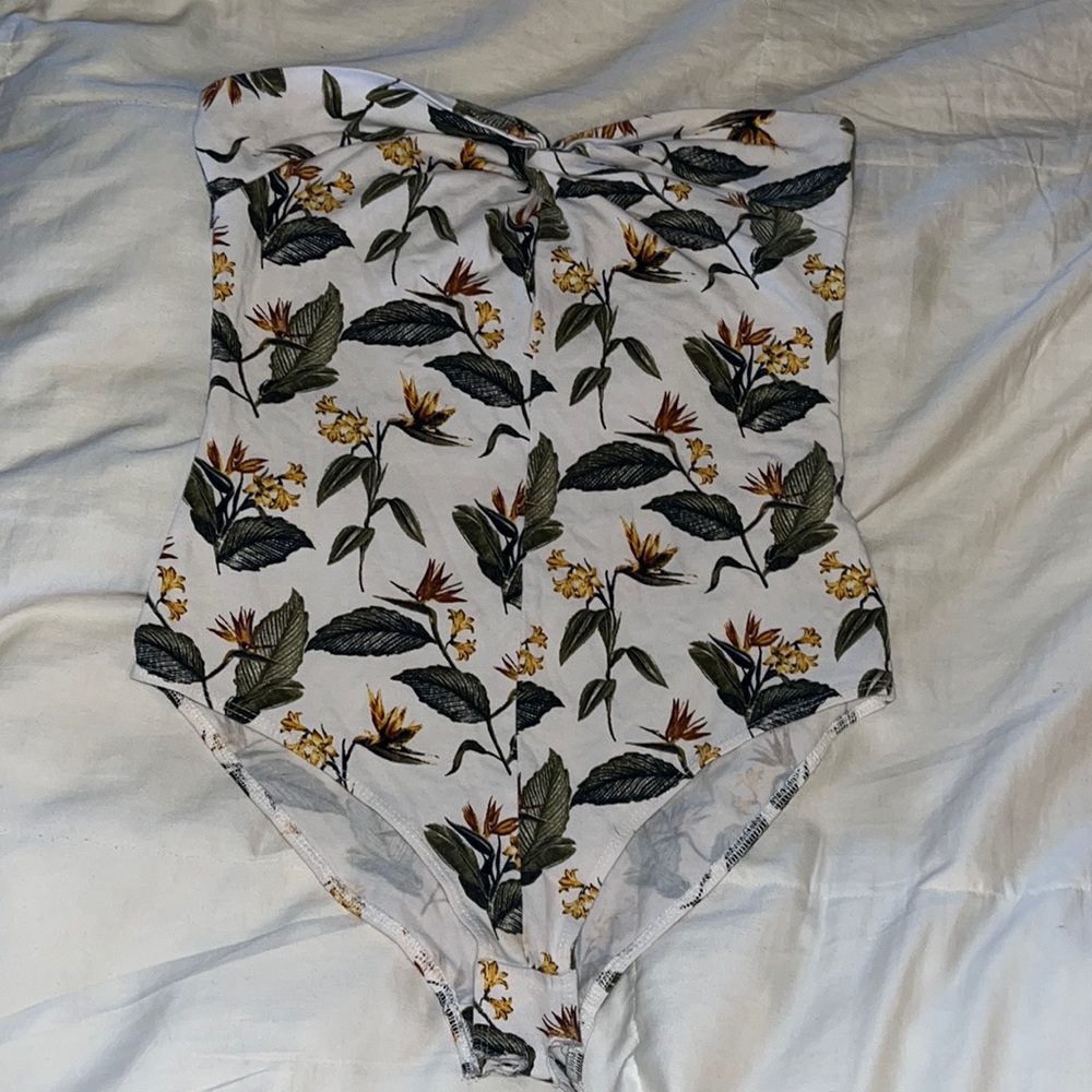 Strapless bodysuit